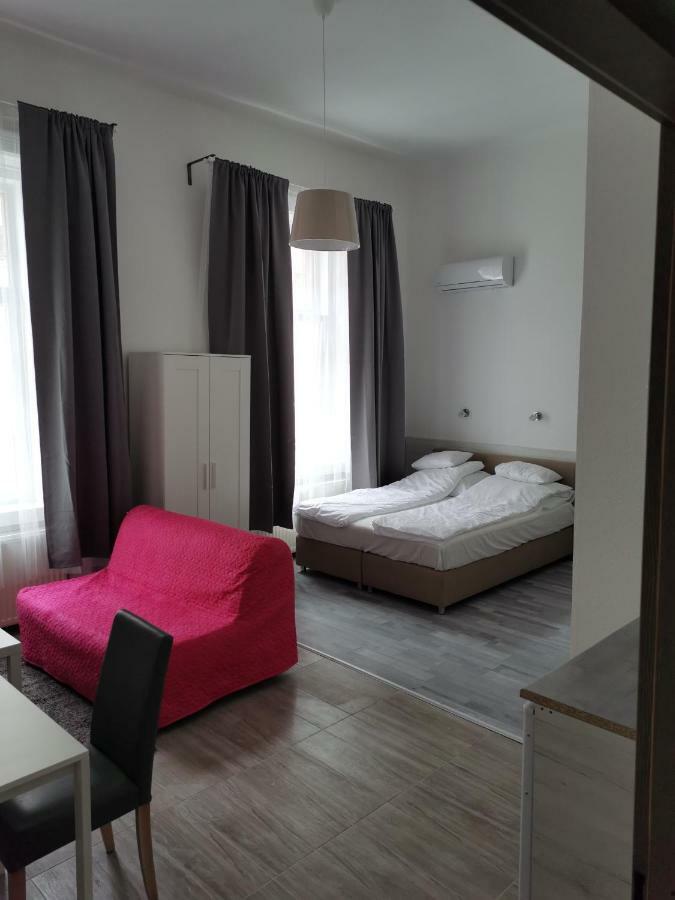Heart Of Downtown Apartment Budapest Eksteriør billede