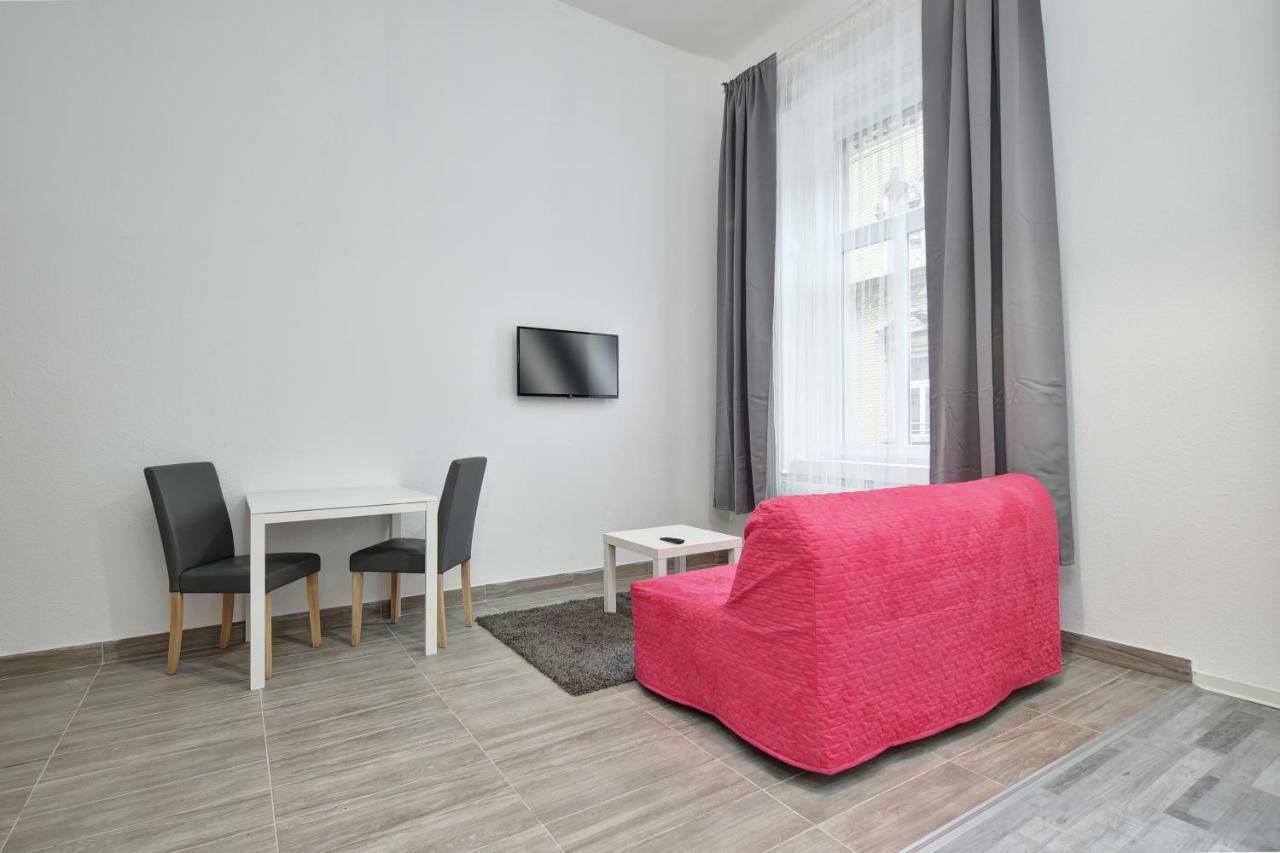 Heart Of Downtown Apartment Budapest Eksteriør billede