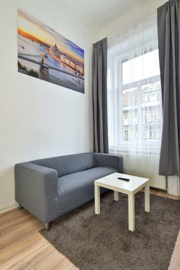 Heart Of Downtown Apartment Budapest Eksteriør billede